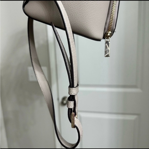 🖤KATE SPADE Medium Backpack🖤 - Picture 7 of 12